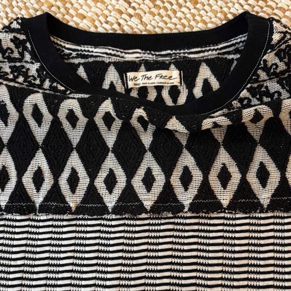We The Free Monochrome Geometric Adorable Top